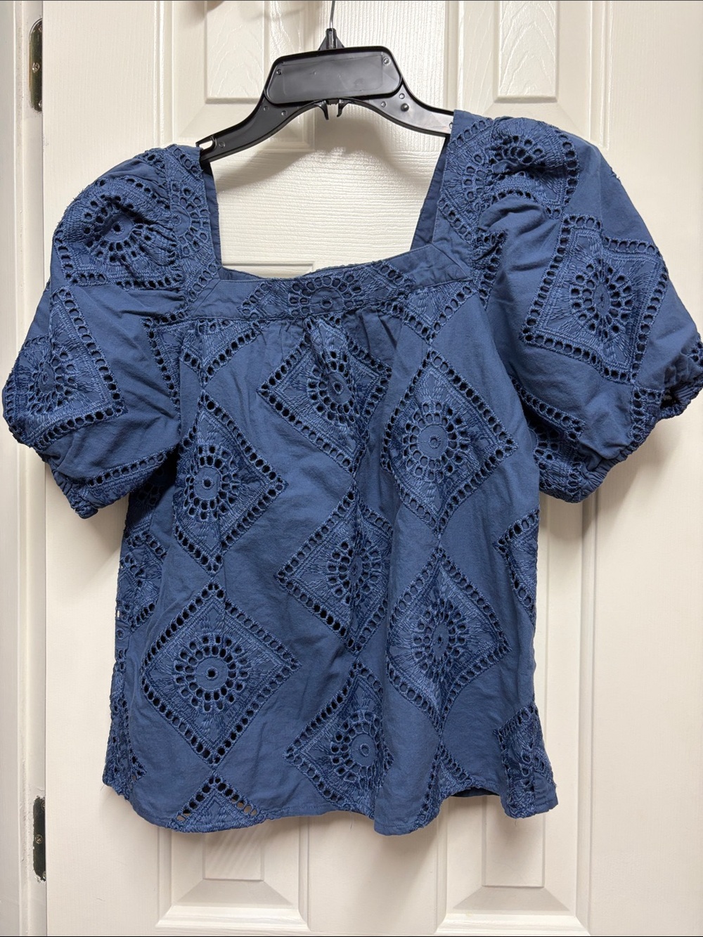 Ann Taylor Square Neck Navy Eyelet Puff Sleeve Blouse